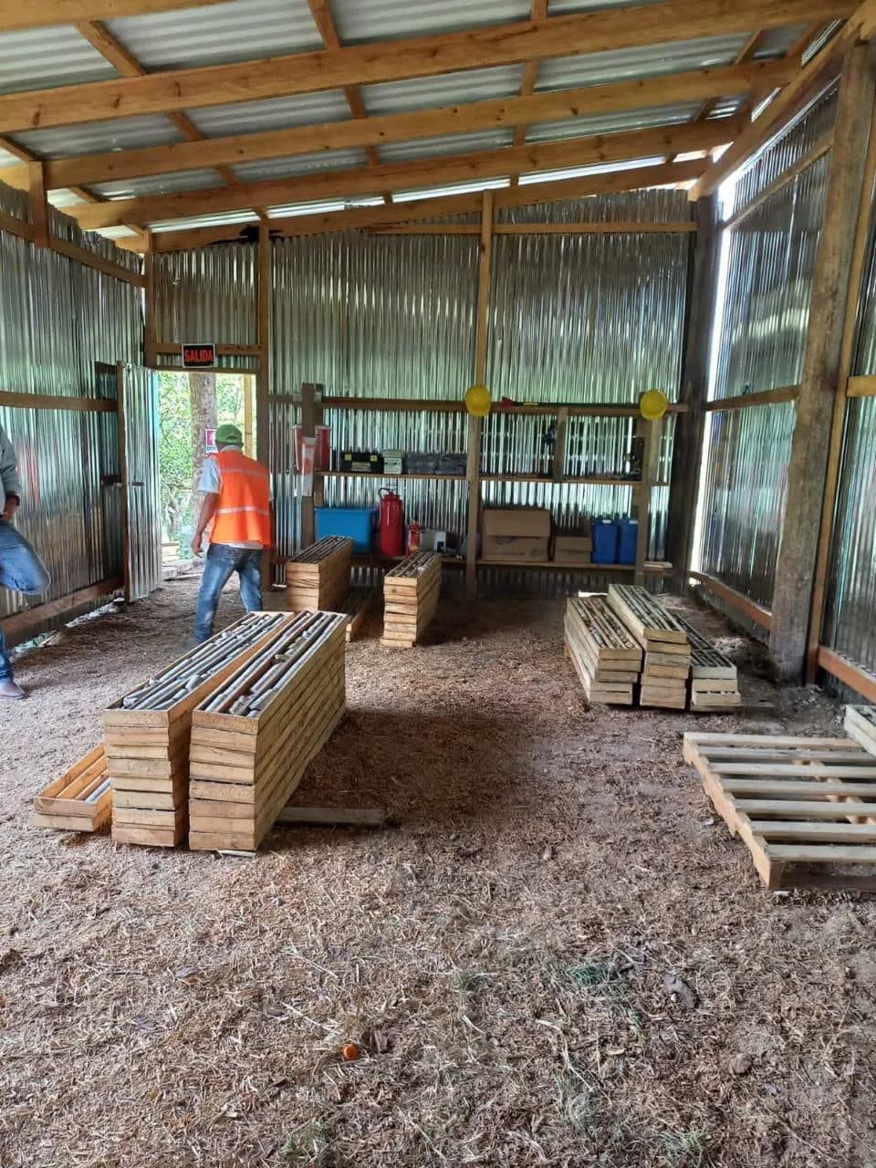 Venta de propiedad en el sector de Talanga es un parque industrial para una cementera esta con todos los permisos y reserva de 300 millones de tn 11 perforaciones son 1,067 manzanas Precio $23 M WhatsApp al 9311-0414