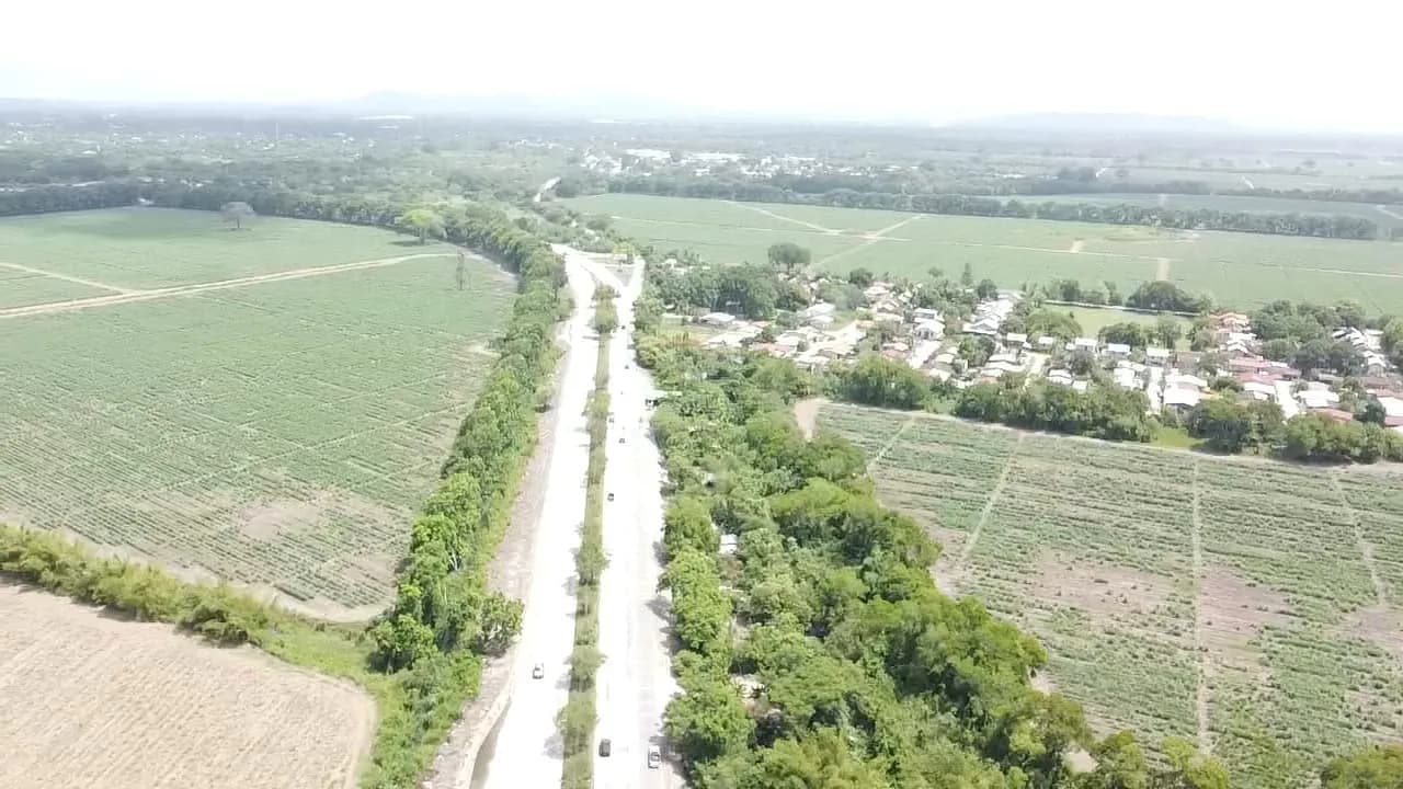 🌍Se Vende Propiedad de Esquina frente al bulevar en la CA 13 calle que va se SPS hacia Progreso adelante de la Lima T